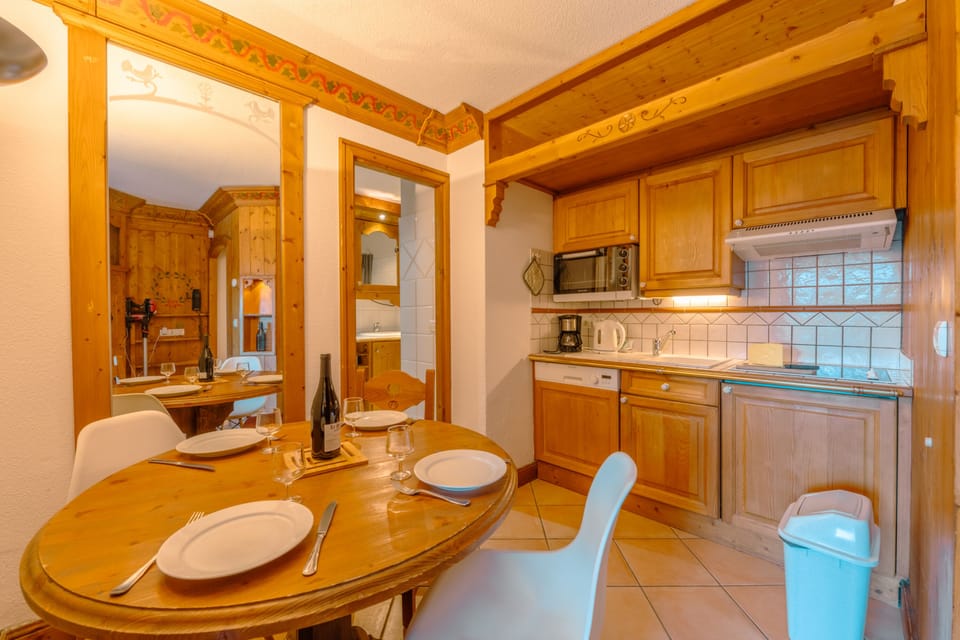 Kitchen and dining area