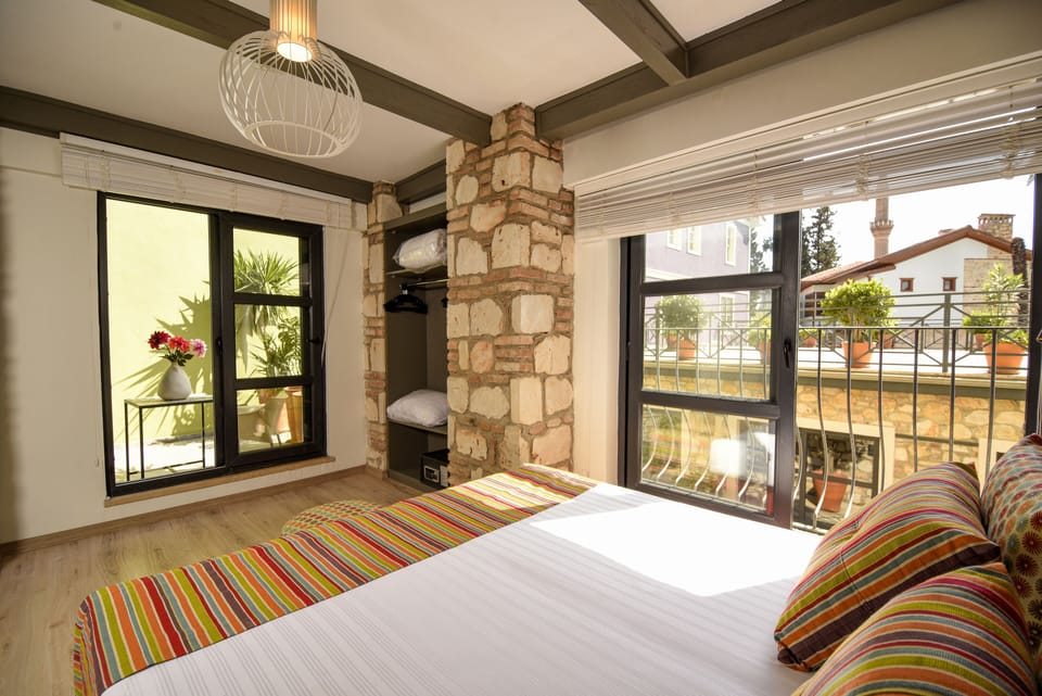 Deluxe Double Room, 1 Bedroom | Egyptian cotton sheets, premium bedding, minibar (some free items)