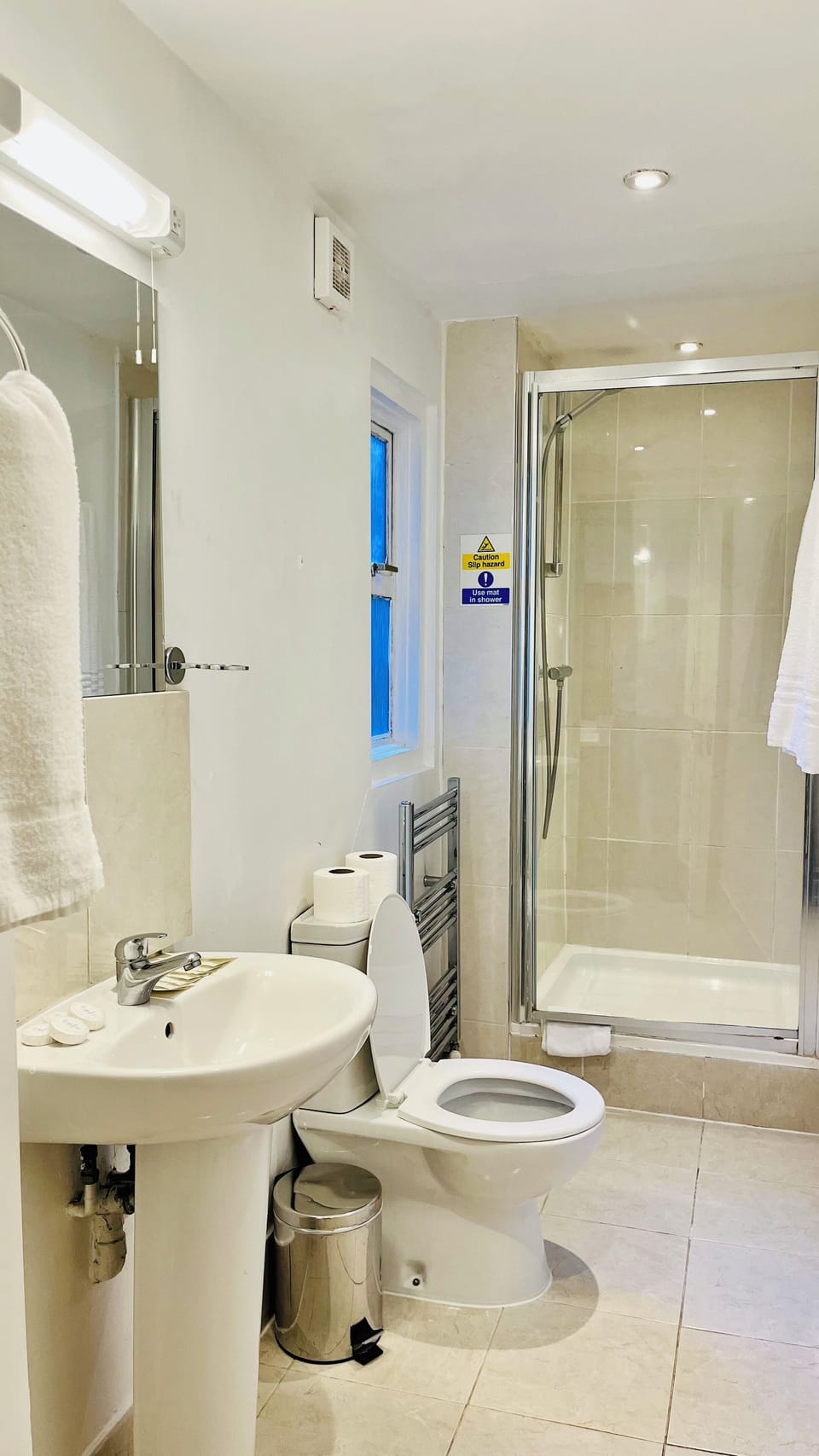 Quad Room | Bathroom | Hair dryer, towels