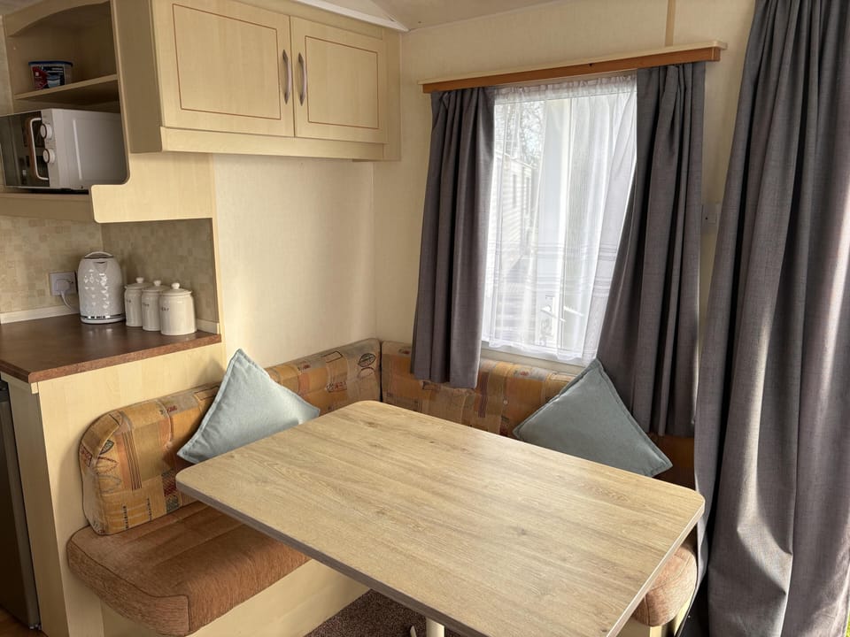 Chalet | Dining