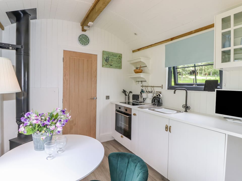 Cottage | Interior