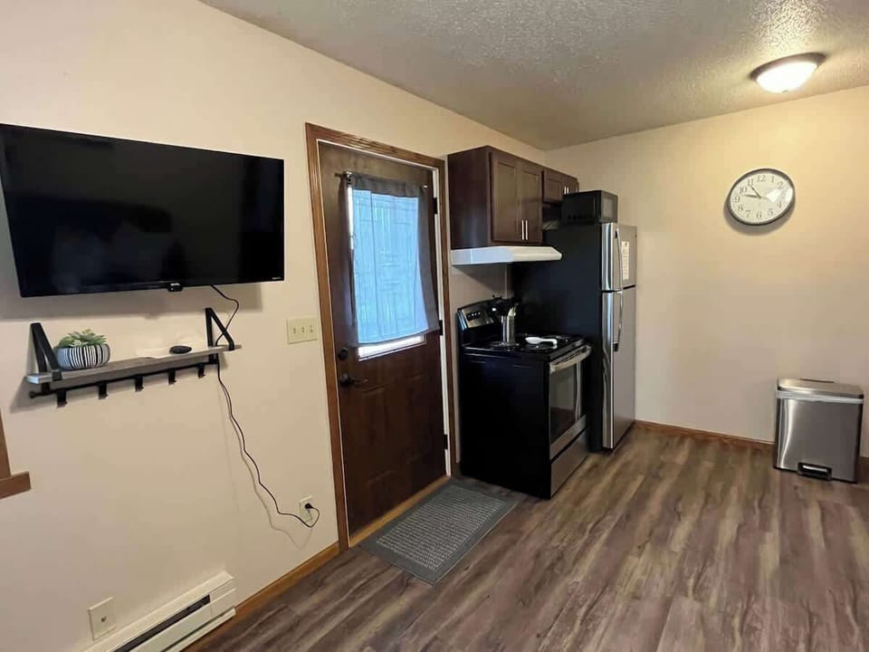 TV, Stove, Refrigerator