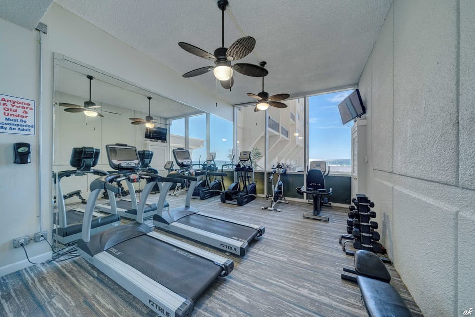 Onsite gym access while watching the waves!
