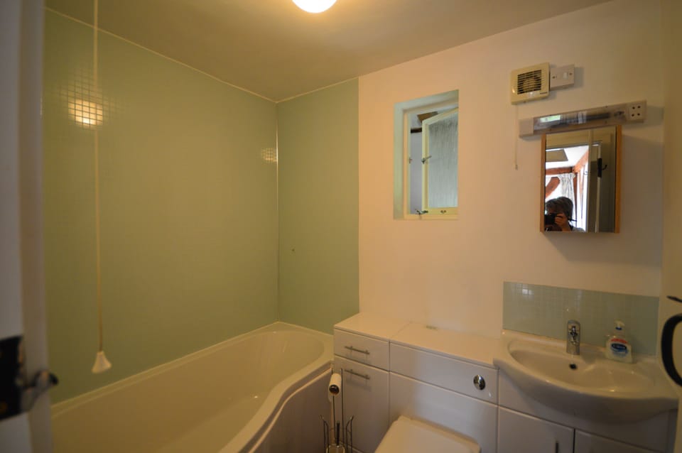 Haywain ground floor bathroom