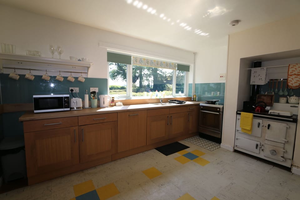 Cottage, 3 Bedrooms | Private kitchen | Fridge, microwave, oven, dishwasher