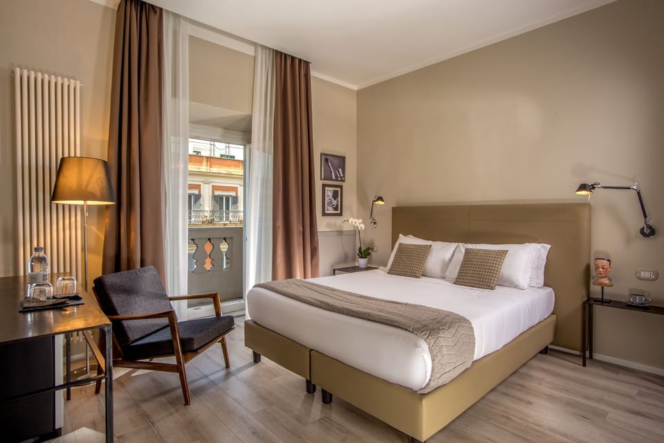 Double or Twin Room | Balcony