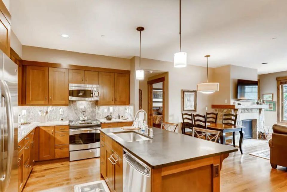 Condo (Luxury 2 Bedroom Mountain Vacation Re) | Exterior
