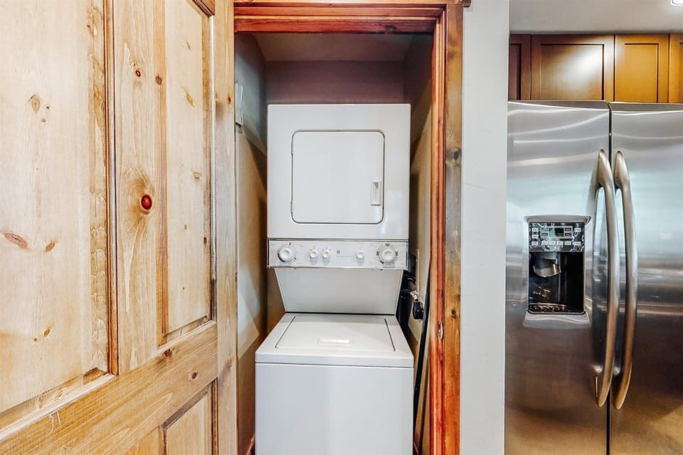 Condo (Perfectly Placed 2 Bedroom Vacation R) | Exterior