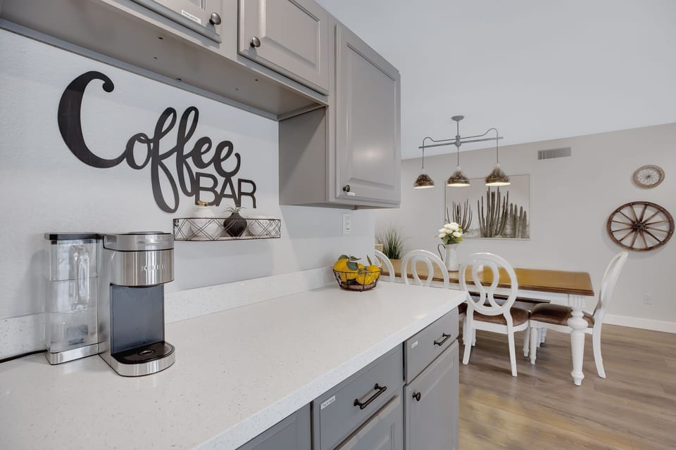 Coffee bar with coffee included