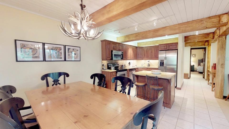 Condo (Warm and Cozy 3 Bedroom Ski In, Ski O) | Exterior
