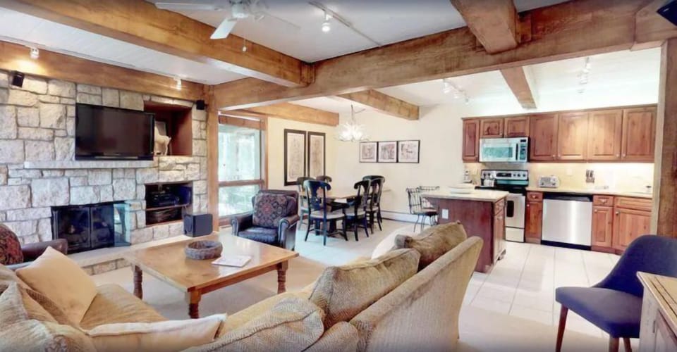 Condo (Warm and Cozy 3 Bedroom Ski In, Ski O) | Exterior