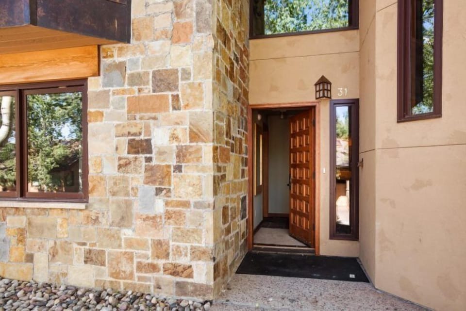 Condo (Premier Ski in, Ski out 3 Bedroom Col) | Exterior