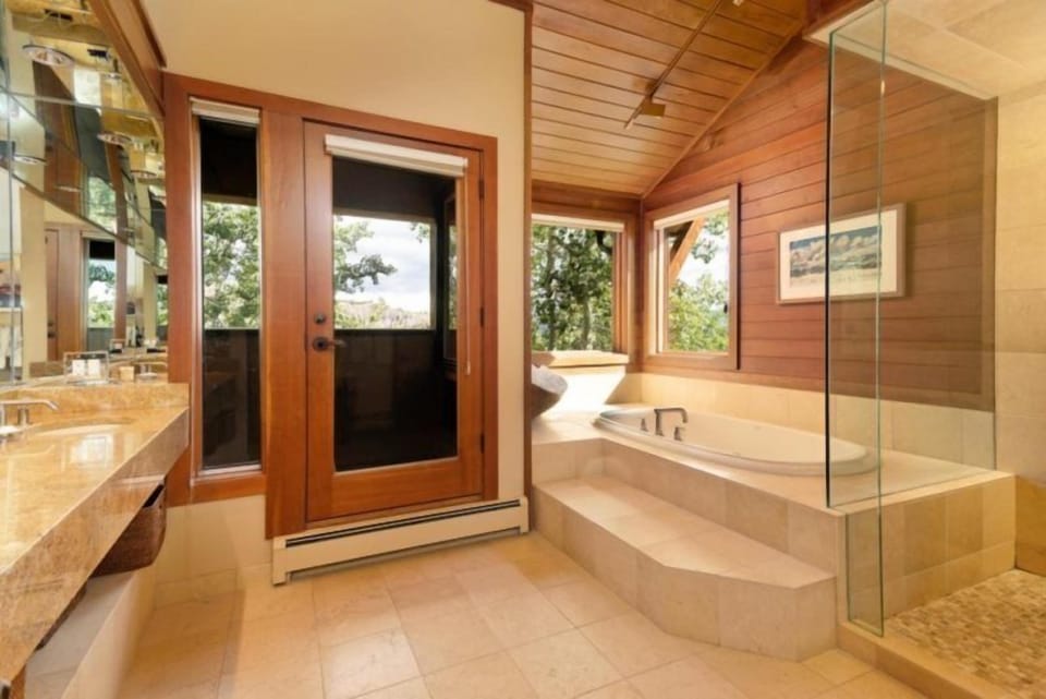 Premier Ski in, Ski out 3 Bedroom Colorado Vacation Rental Steps From the Ski Slopes With Hot Tub and Pool House in Snowmass Village