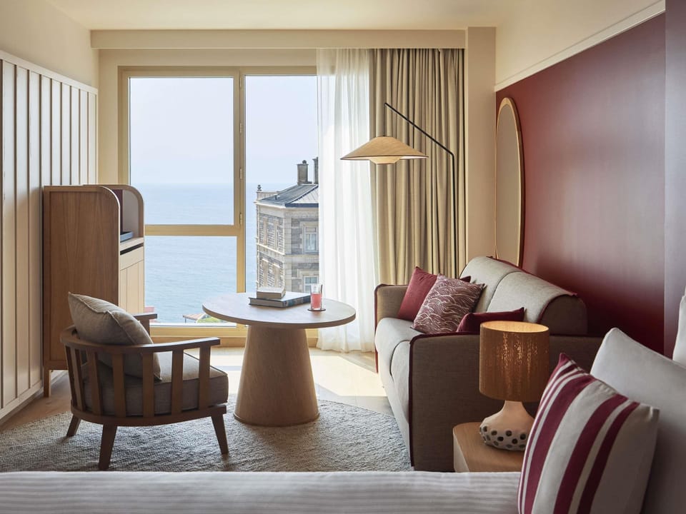 Junior Suite, 1 Double Bed with Sofa bed, Ocean View | Premium bedding, down comforters, minibar, in-room safe