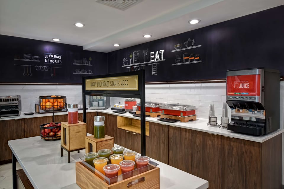 Free daily buffet breakfast