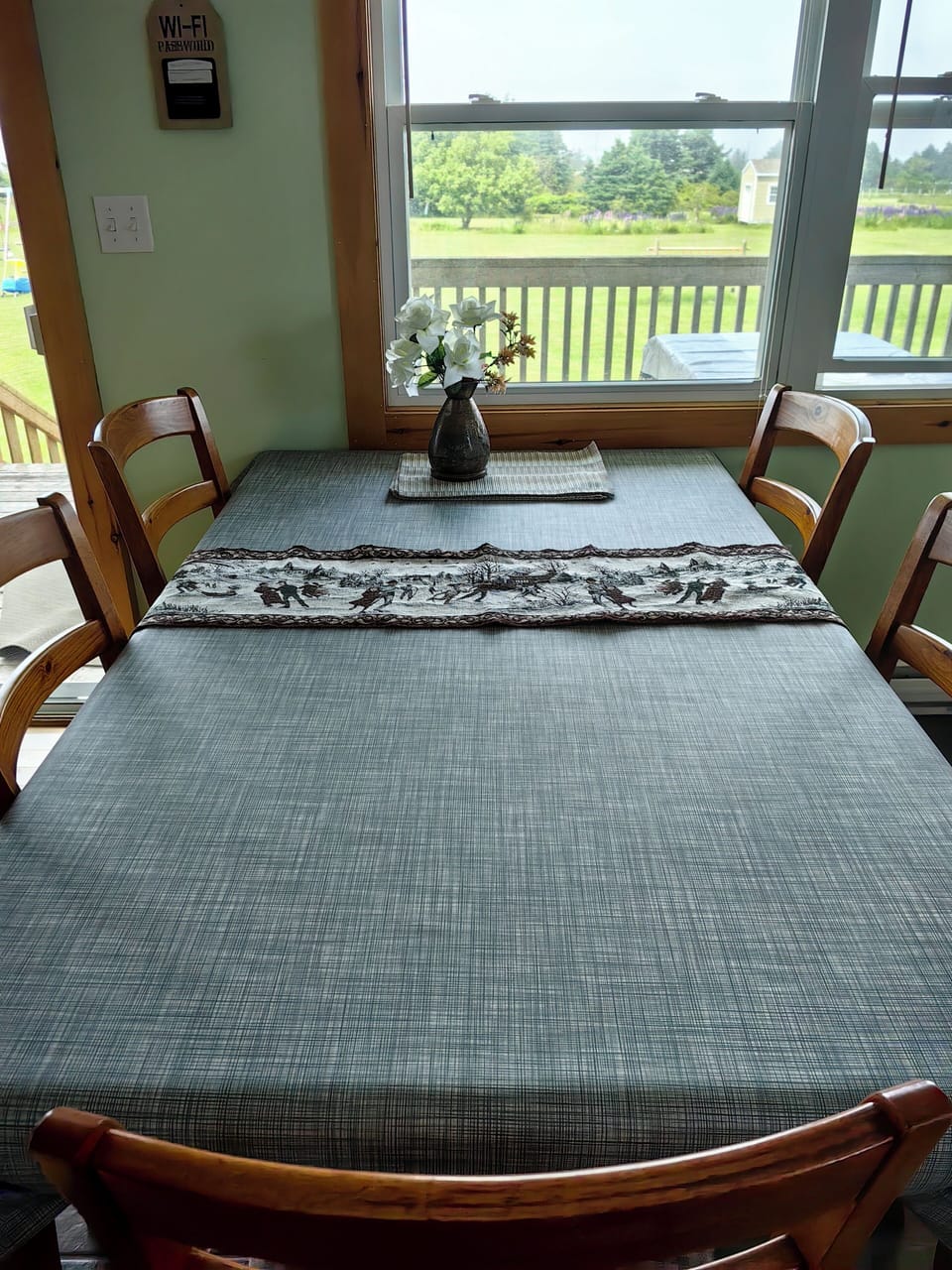 Deluxe Cottage | In-room dining