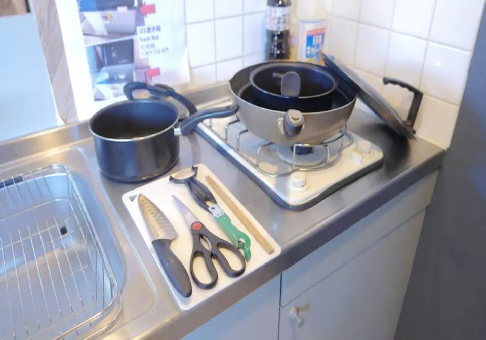 Cooking utensils