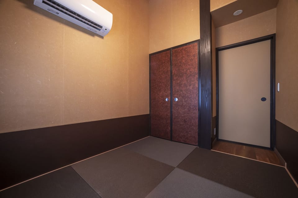 Standard Suite | 2 bedrooms, desk, free WiFi, bed sheets