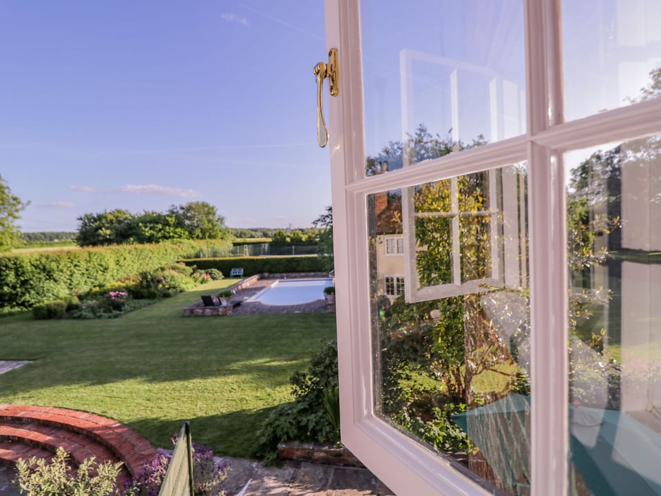Cottage | Property grounds