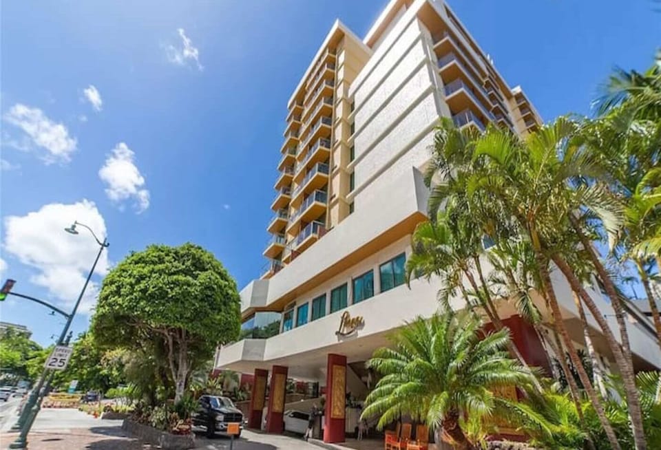 Luana building