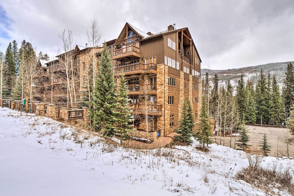 Ski-In/Ski-Out Building | Resort Amenities | Central Location