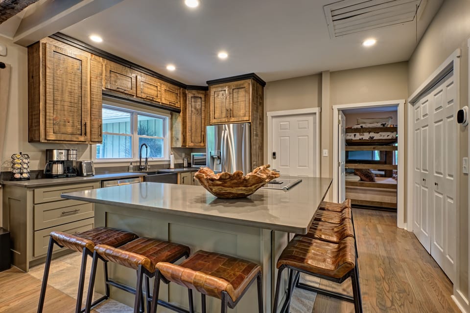 Dining/Kitchen