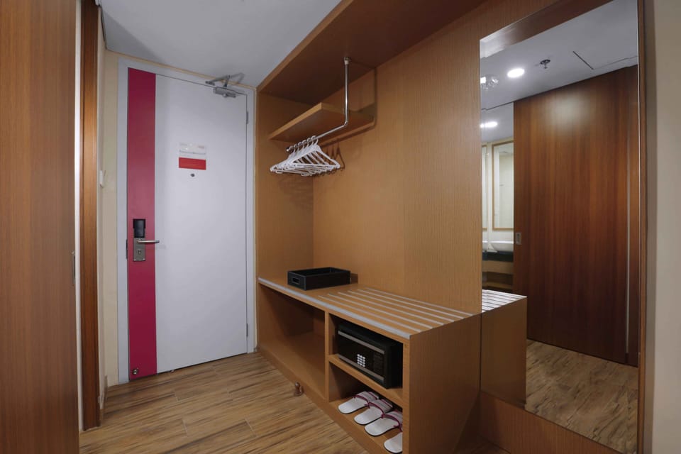 Deluxe Room | Desk, laptop workspace, soundproofing, WiFi (free)