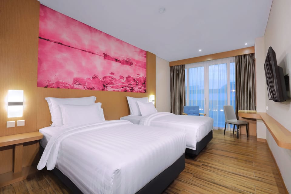 Deluxe Room | Desk, laptop workspace, soundproofing, WiFi (free)