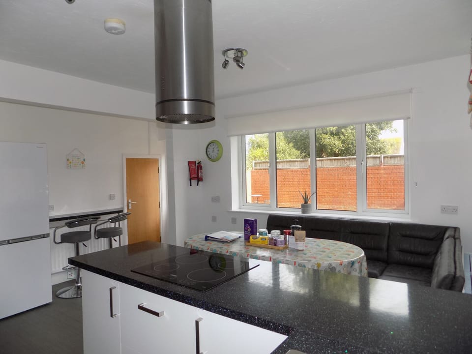 Fridge, dishwasher, electric kettle, toaster