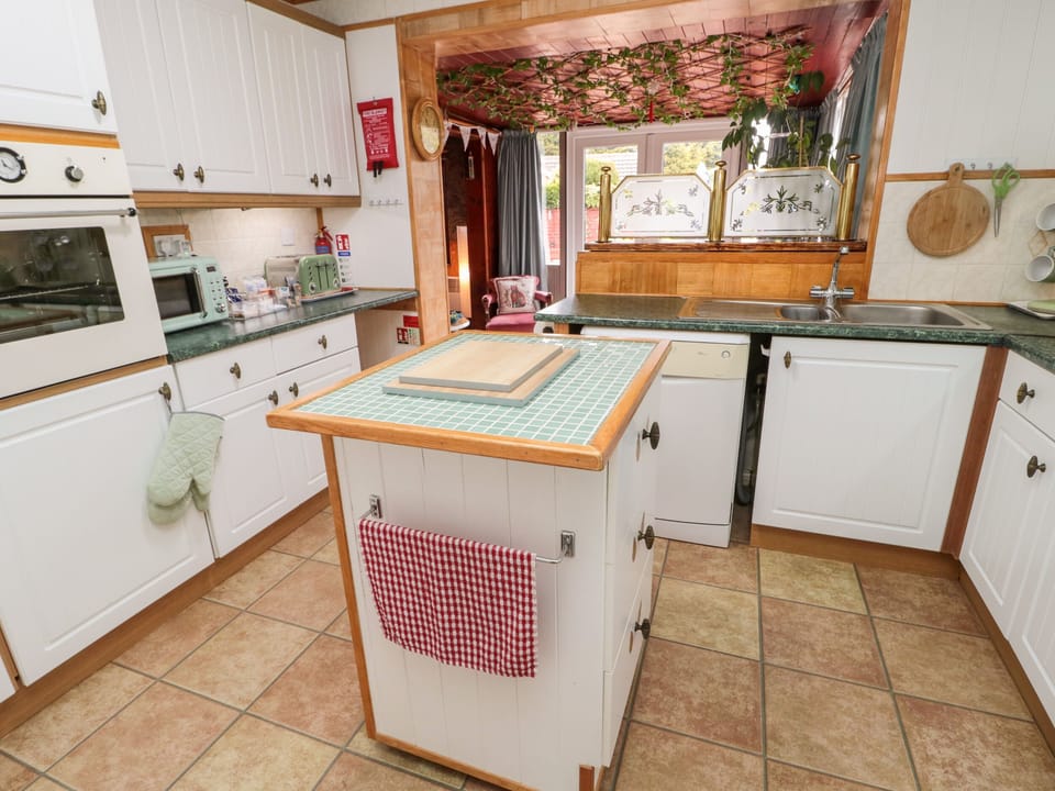 Fridge, microwave, dishwasher, electric kettle