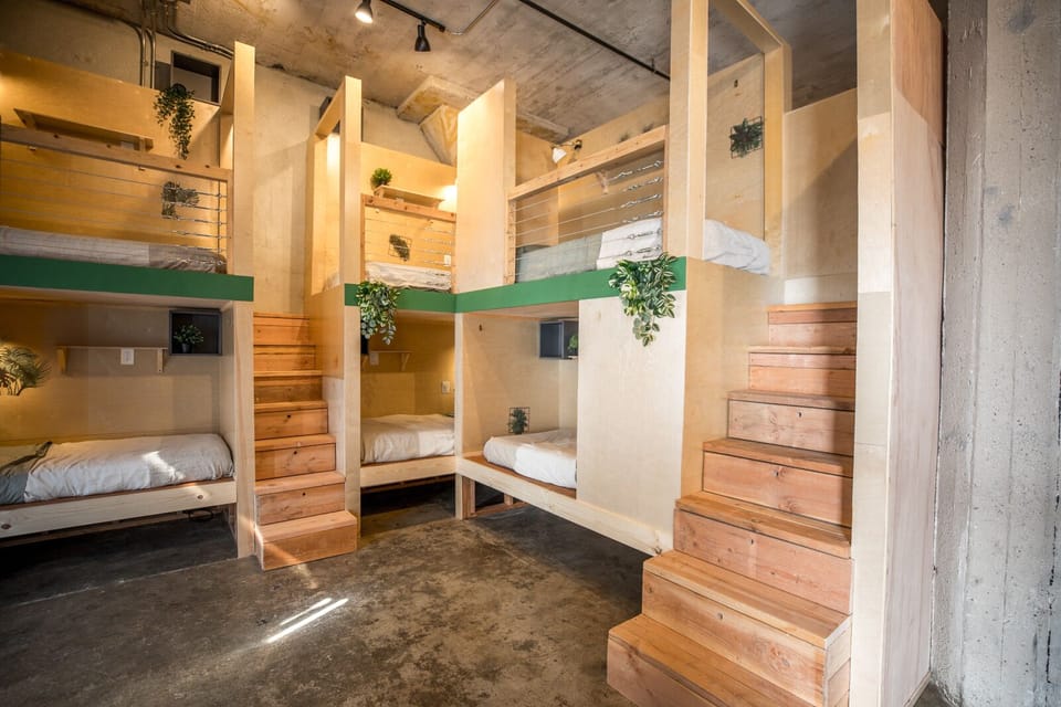 Deluxe Studio Suite | In-room safe, desk, soundproofing, iron/ironing board