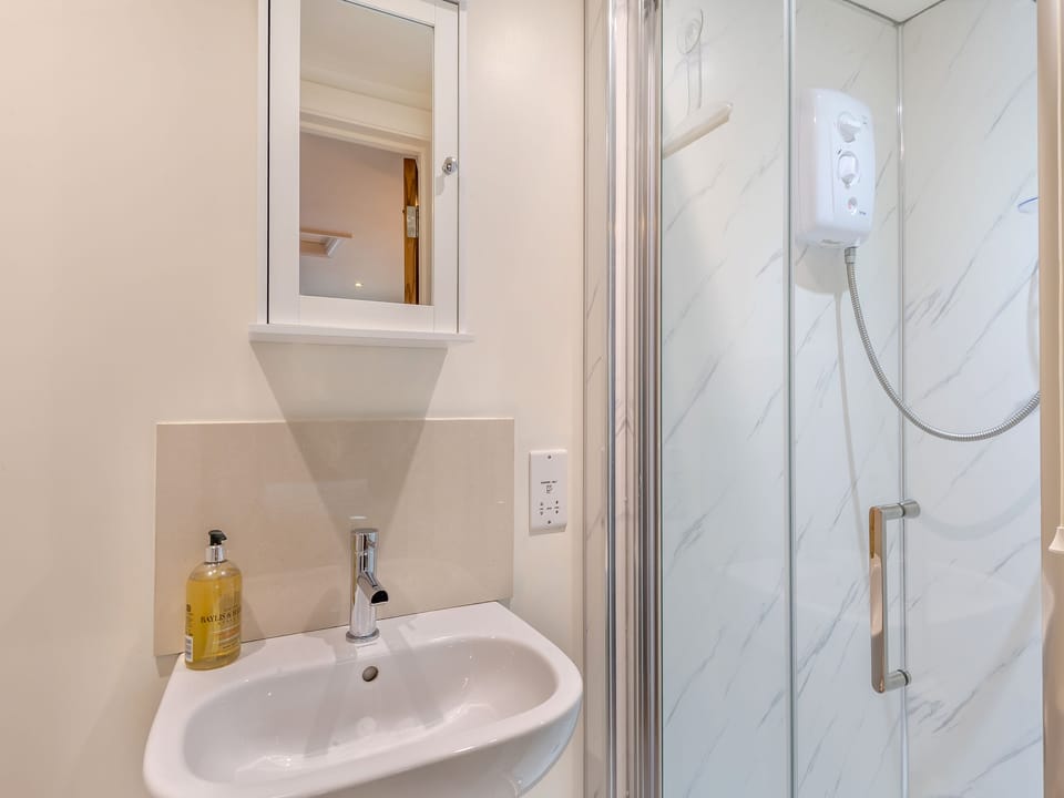 Bathroom | The Annexe at Park Farm Barns - Park Farm Barns, Snettisham