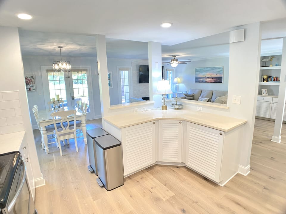 Kitchen Island!