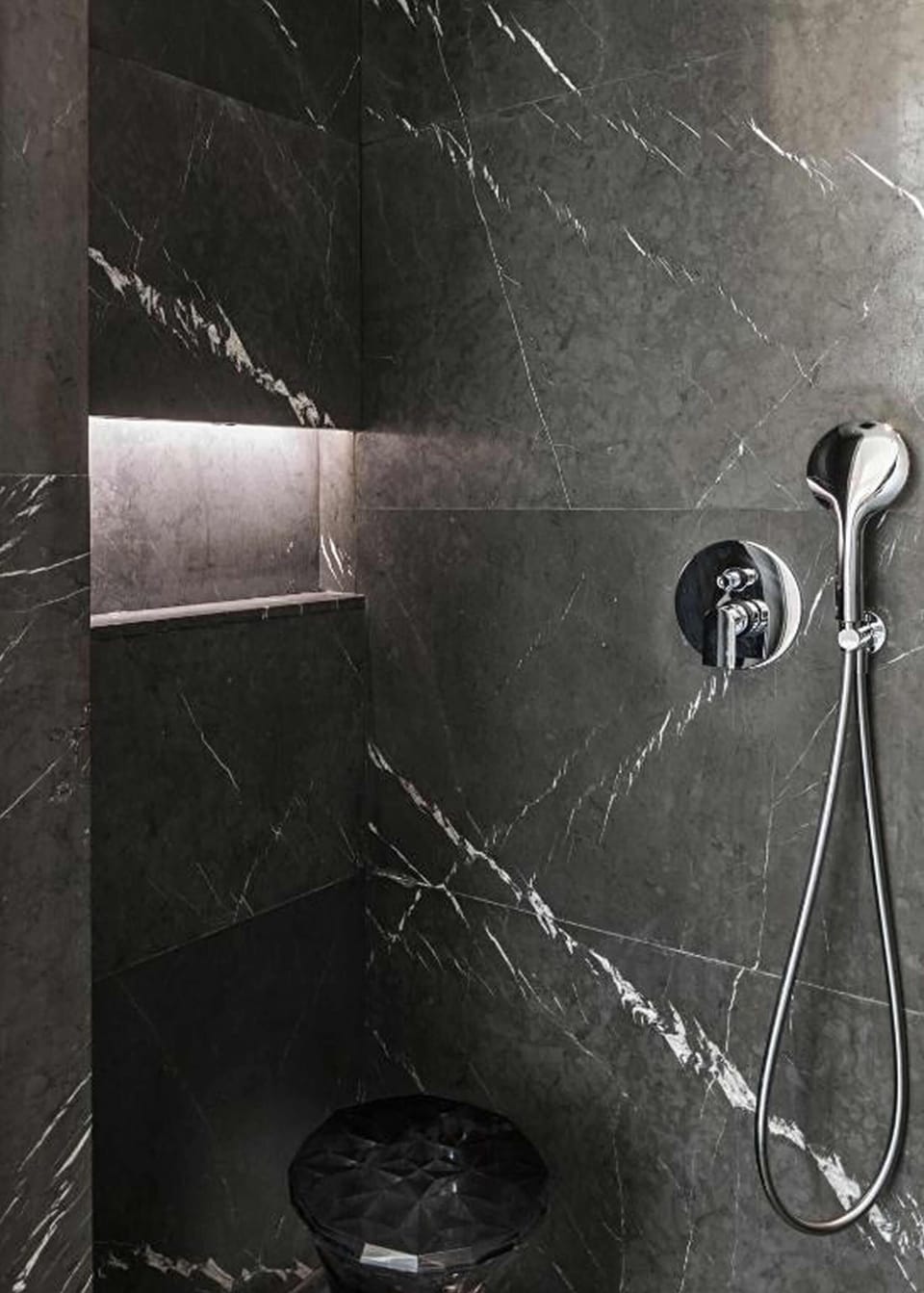 Luxury Suite | Bathroom | Shower, rainfall showerhead, designer toiletries, hair dryer