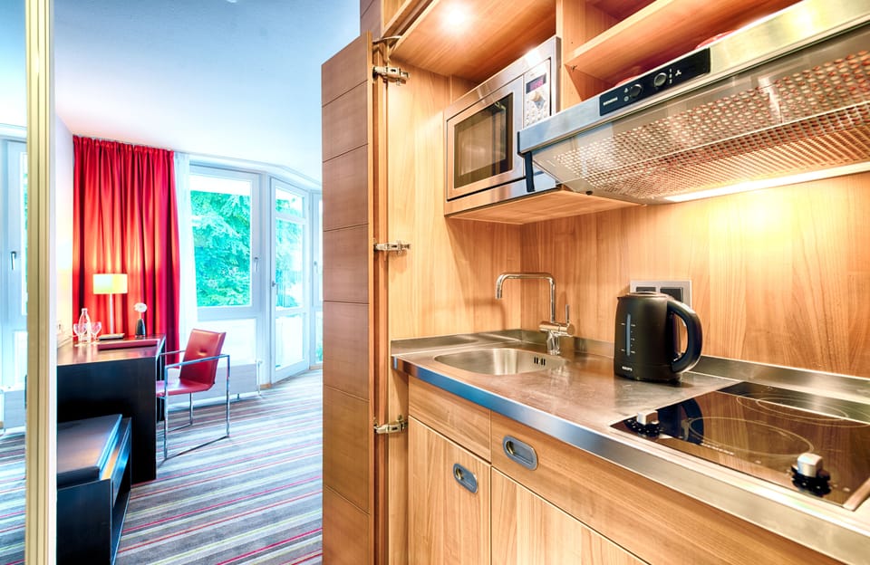 Superior Room | In-room safe, desk, iron/ironing board, free cribs/infant beds