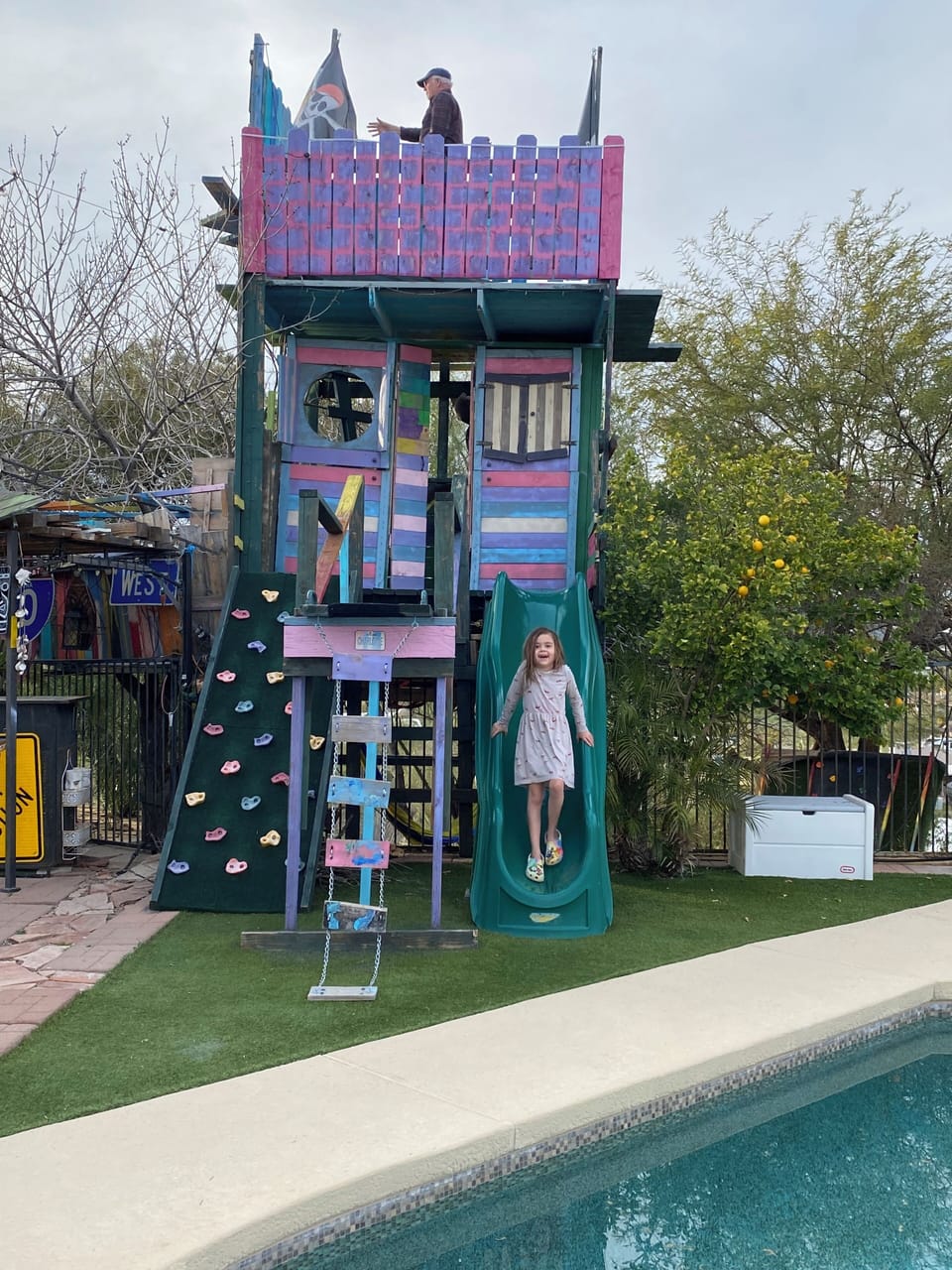 3 level tree house that will keep your kids occupied for hours.