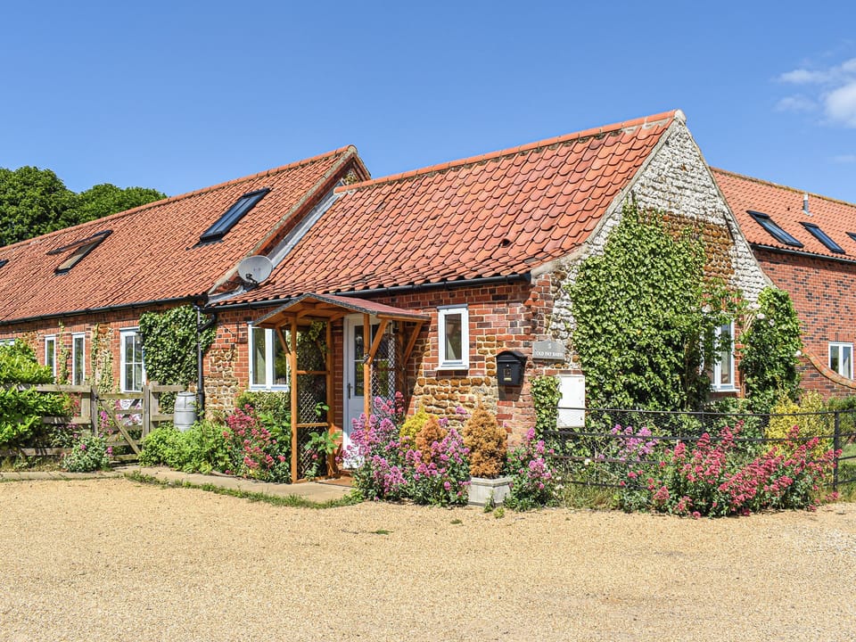 Exterior | The Old Paybarn - Park Farm Barns, Snettisham