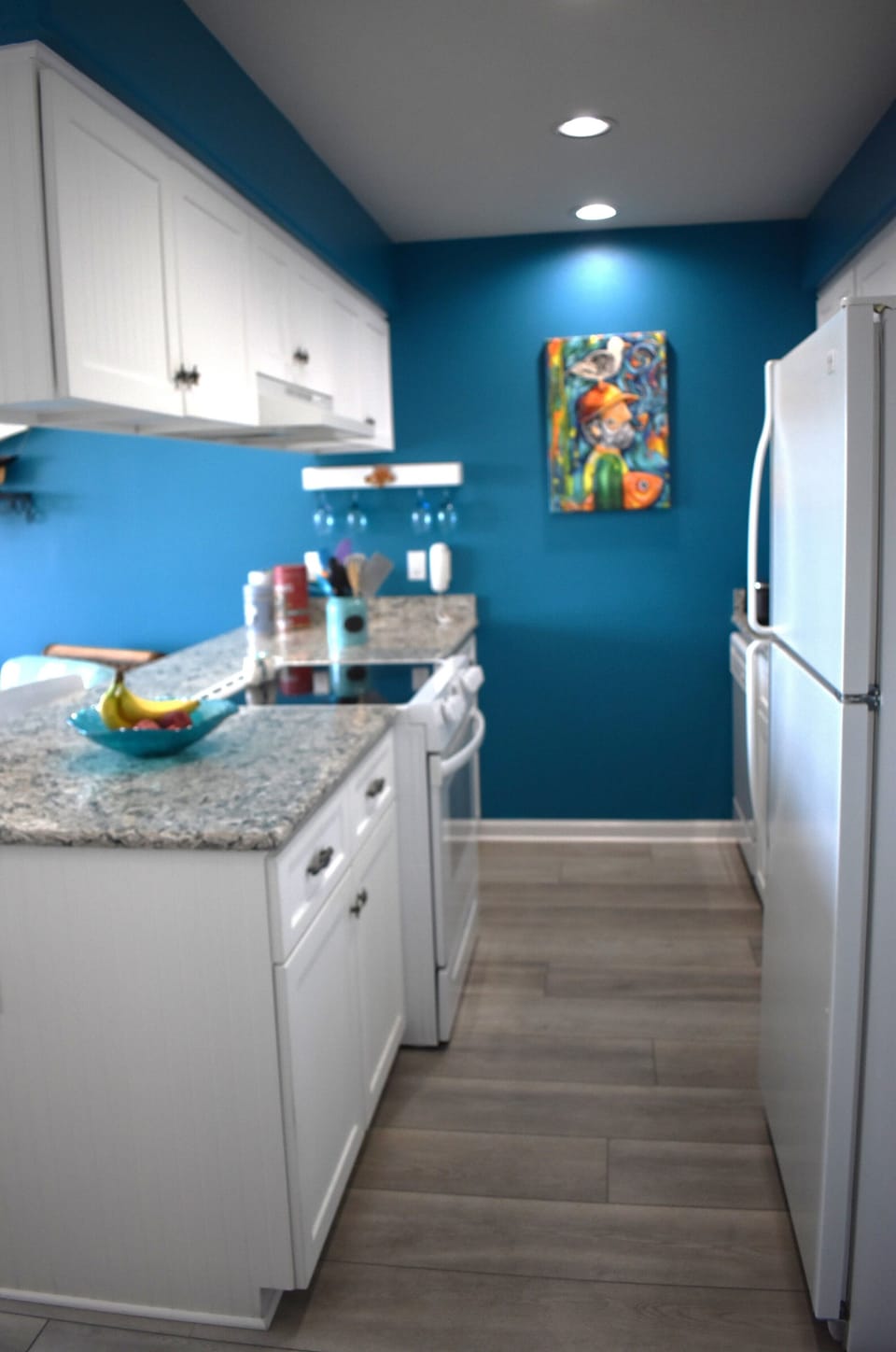 A cheerful and beachy theme throughout our home.