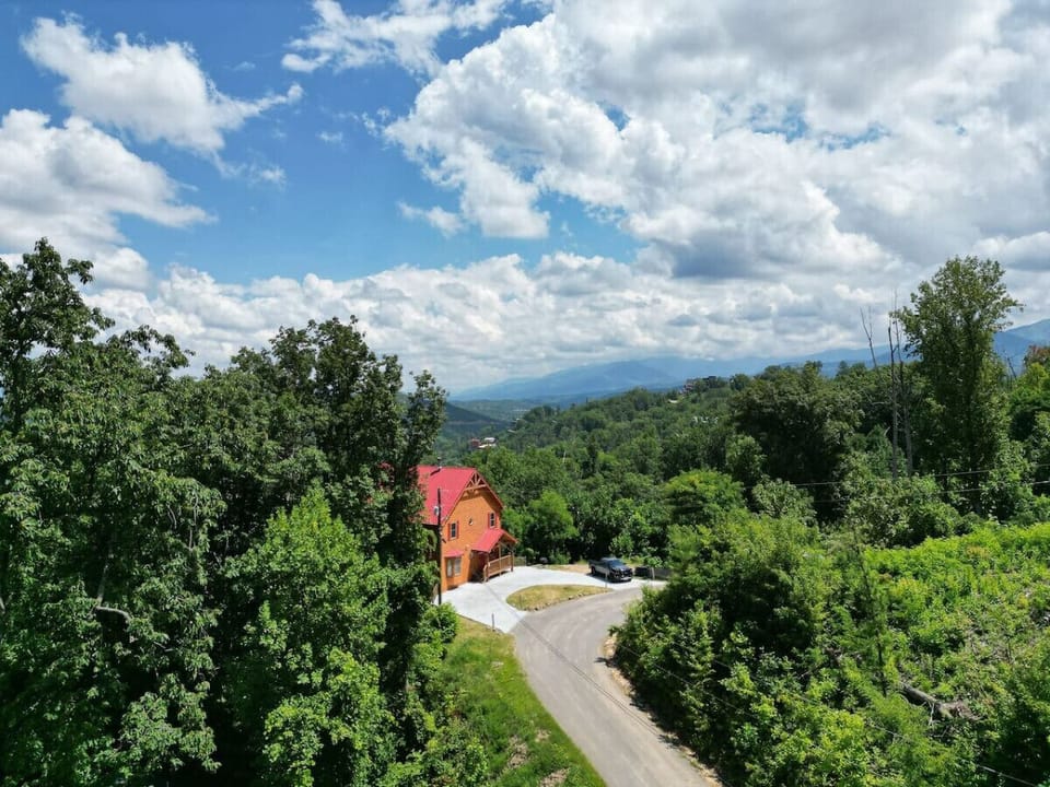 Amazing Mountain Views!