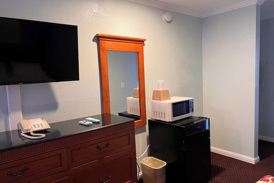 Egyptian cotton sheets, premium bedding, desk, iron/ironing board