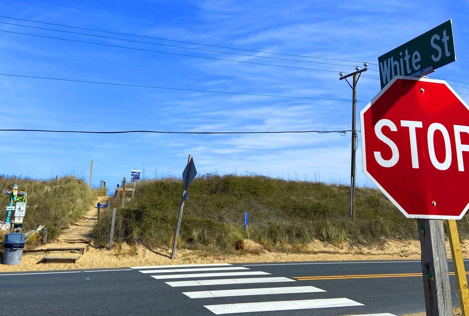 Just a quick 2-minute walk to the White St. beach Access.