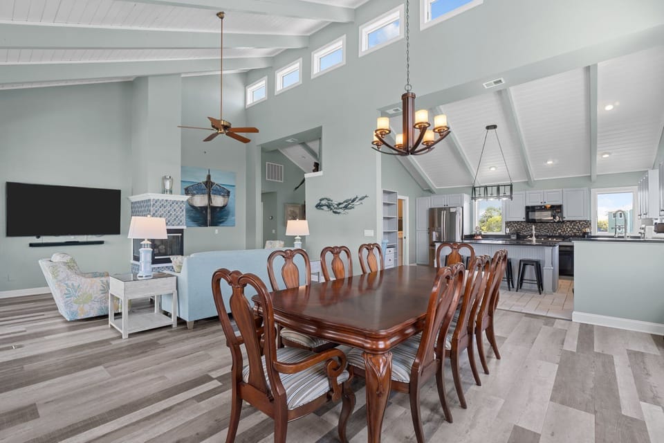 Eat together in the beautiful Dining Area!