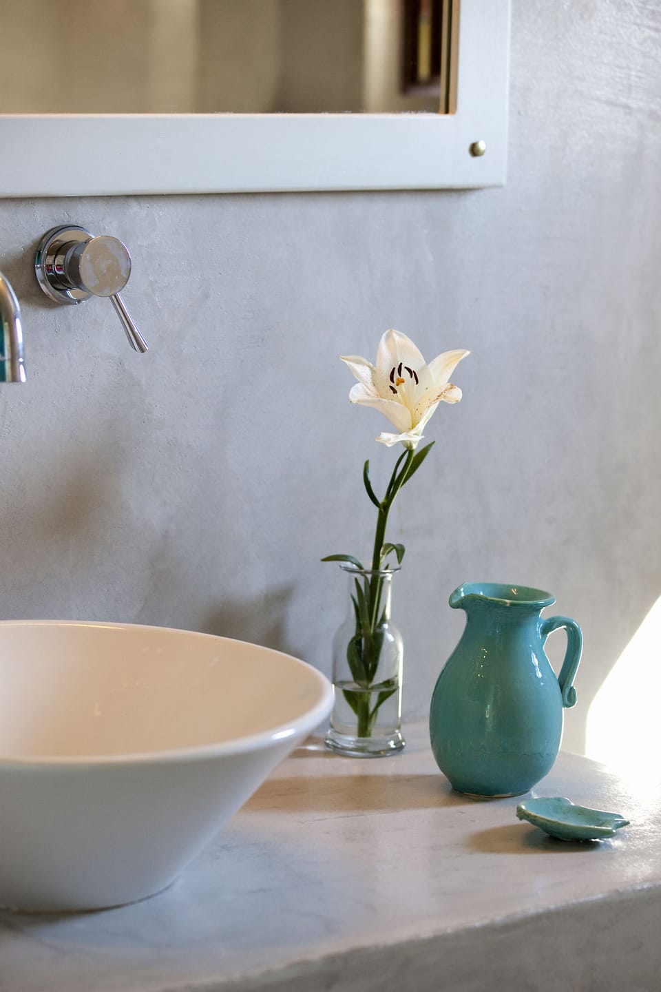 Bathroom sink