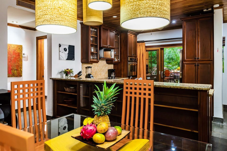 breakfast nook