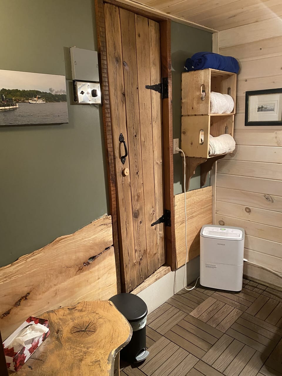 Spa Bathroom and entrance to sauna
