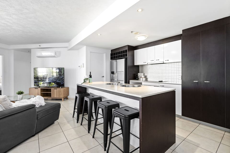 Fully equipped modern kitchen