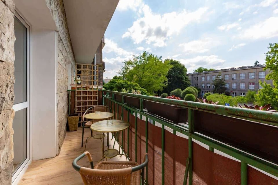 Balcony with garden furniture and view of the neighborhood
