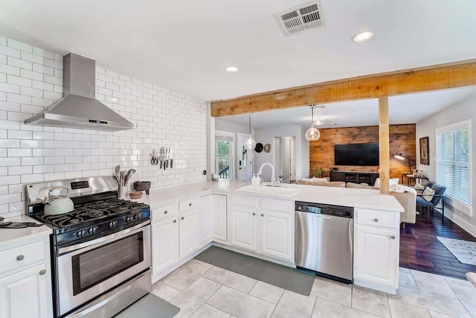 A modern kitchen is available in the Casa for your home-cooked meals! Kitchen utensils/pots are available as well to make cooking more convenient for you.