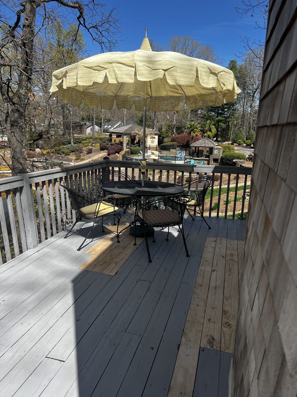 Newly added porch table and umbrella!