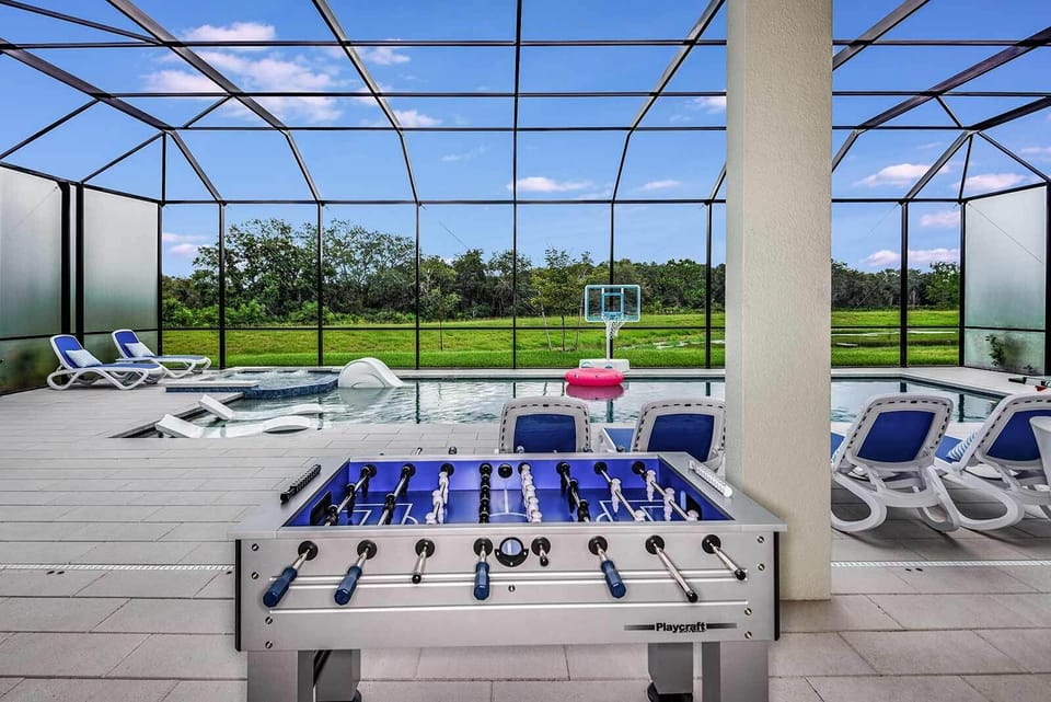Private Pool & Patio *Highlight*